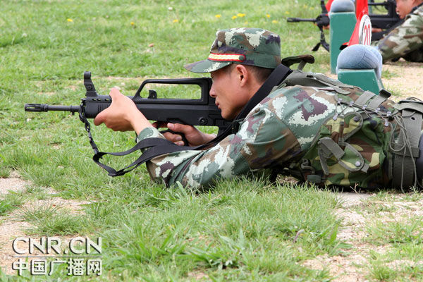贵州武警总队射击尖子举