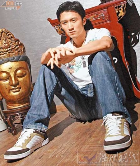 谢霆锋已通过律师向张柏芝协议离婚。谢霆锋：是你说要离婚的。（设计对白）