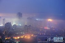 山东烟台天气　夜间平流雾美景