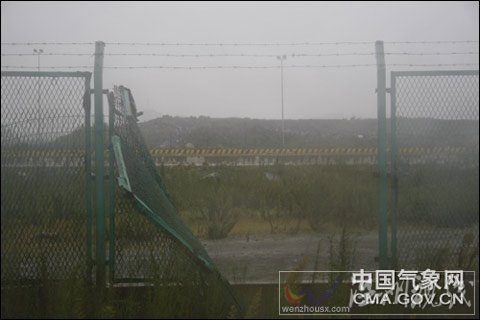 追风现?。?ldquo;梅花”对上海小洋山港影响逐步减小