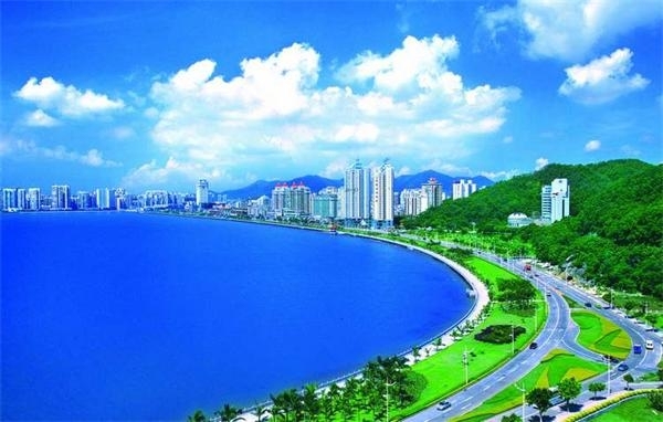 中国最富20大城市排行榜第6名：广东珠海市。 