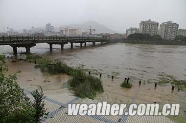 台风?？锹教ㄖ萑?台州台风海葵