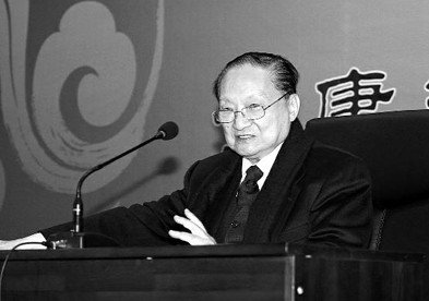 金庸九十大寿惨被粉丝遗忘 只有铁杆马云记得？