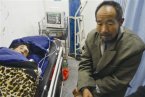 温州乞讨者车祸 60岁母亲为供养儿子上学来温乞讨被
