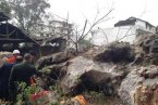 桂林葡萄镇山体滑坡 厂房被巨石压塌一名工人被埋