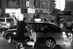 北京豪车男殴打的哥 路人劝架被暴打