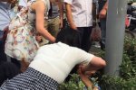 奔驰女逆行事件 7月22日南京女子被?？钏撼督痪阕? class=