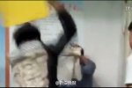 中学学生群殴老师视频 学生无理老师粗暴