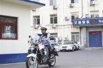 交警因幽默成网红 交警敖翔幽默执法成了网红