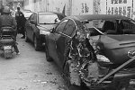 货车街头撞到街尾 30多辆车受损