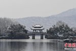 浙江杭州下大雪 西湖雪景美如画