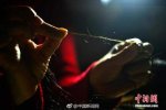 20万根头发织毛衣和帽子