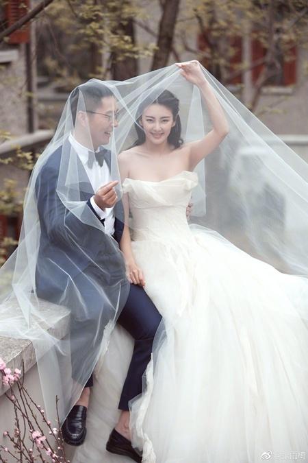 张雨绮离婚了，龙凤胎孩子还不到1周岁