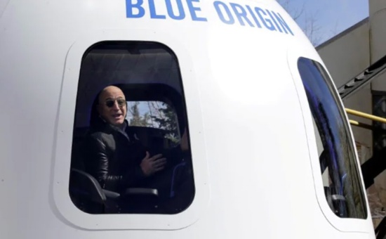 亚马逊前任首席执行官杰夫·贝索斯（Jeff Bezos）将踏上 Blue Origin 的处女航。