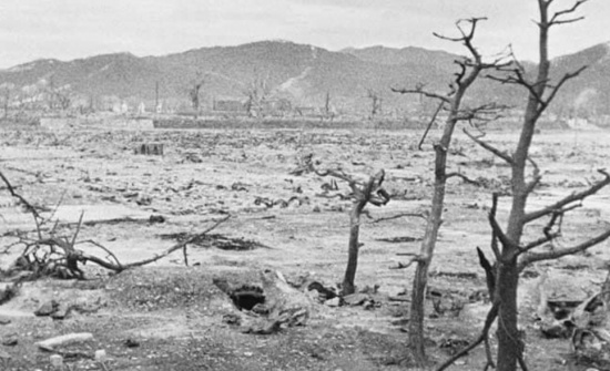 广岛日提醒全世界原子弹造成的破坏，1945年8月6日广岛核爆炸。