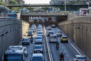 汽车生产商目标是2040年内燃机汽车停售
