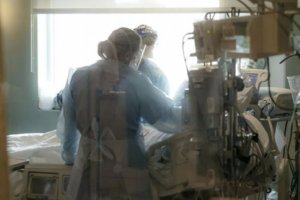 美国Covid疫情反弹有多糟糕？ICU病床不够