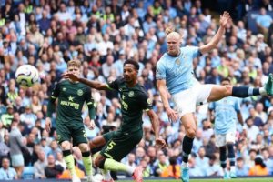 英超曼城2-1布伦特福德 有前锋埃尔林·哈兰德的曼城