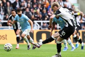 英超联赛纽卡斯尔1-1曼城
