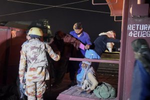 获救的巴基斯坦火车劫持人质讲述惊魂经历