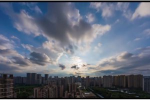 成都天空现超绝丁达尔效